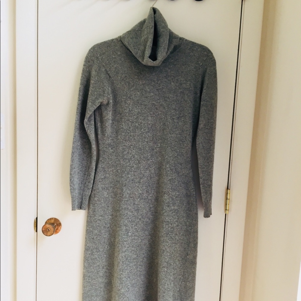Alan Paine 100% lamb wool sweater dress